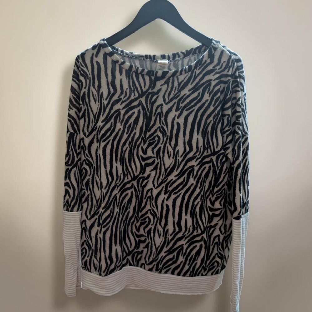 Zebra Print Long Sleeve Top Medium Animal Print Shirt Casual Boho Y2K Trendy - Picture 3 of 7